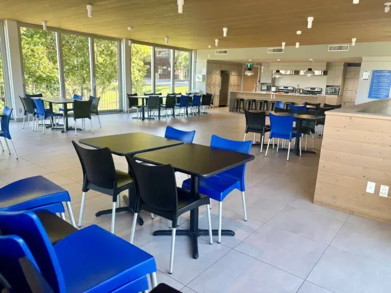 La capitainerie_Dam_en_terre